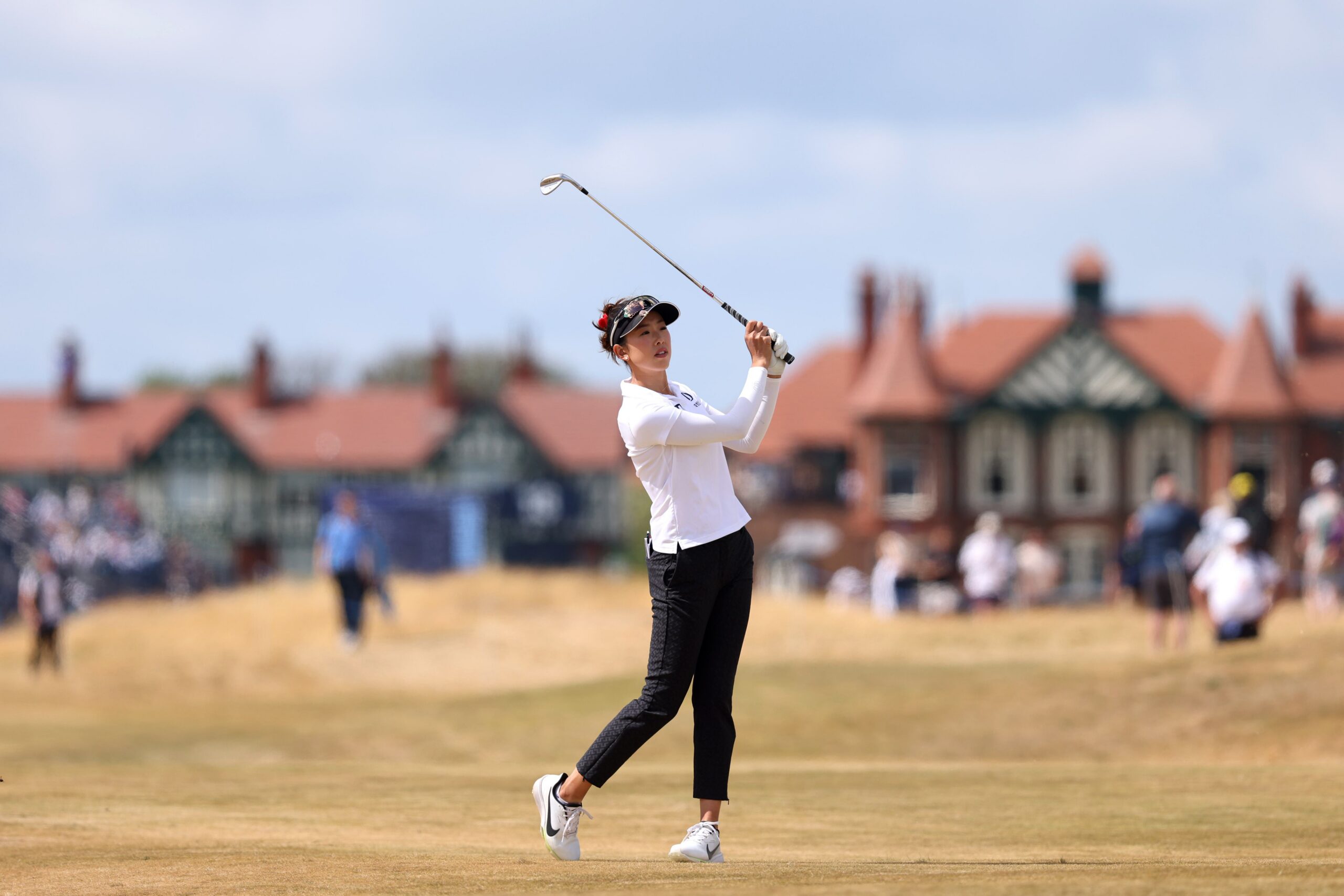 NOH HOLDS A THREE-STROKE LEAD AT ROYAL LYTHAM & ST ANNES