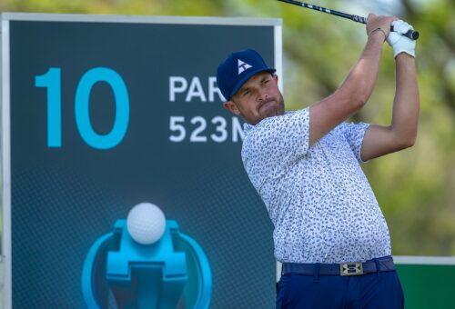 Follett-Smith holds on to Fortress Invitational lead